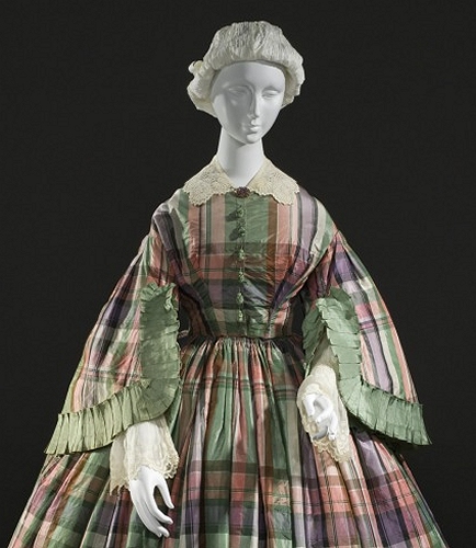Pagoda sleeved dress, France, 1855. Image from LACMA digital archives.